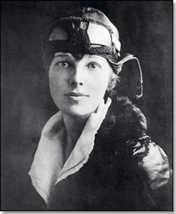 Amelia-Earhart_250.jpg